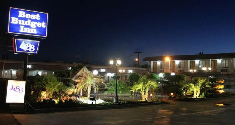 Best Budget Inn - Image 1