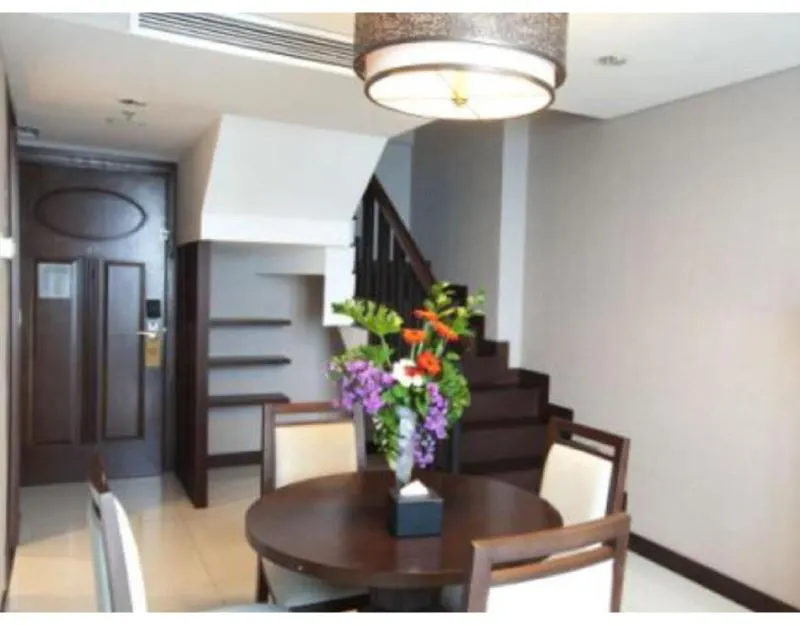 él Royale Hotel Bandung - Image 1
