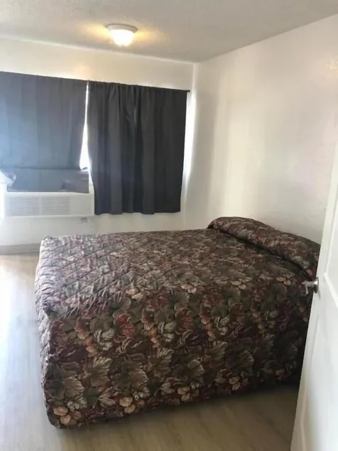 Astro Motel - Image 1