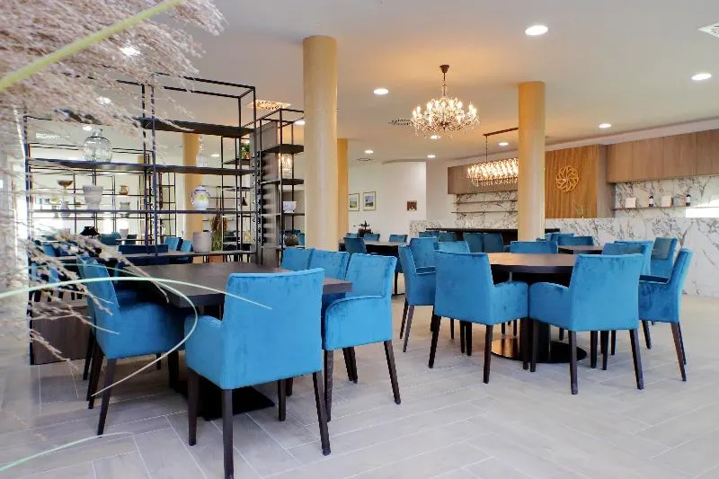 Siena Hills Apartments - Image 1