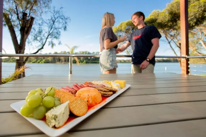BIG4 Renmark Riverfront Holiday Park - Image 1
