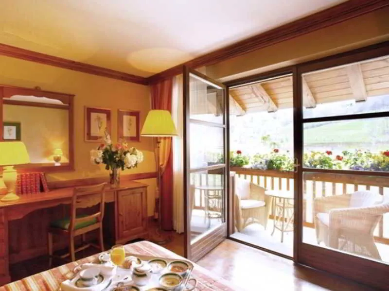 Le Grand Courmaison - Image 1