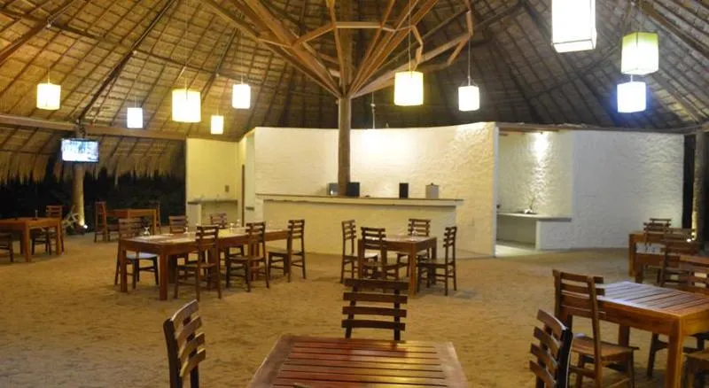 Giman Free Beach Resort - Image 1