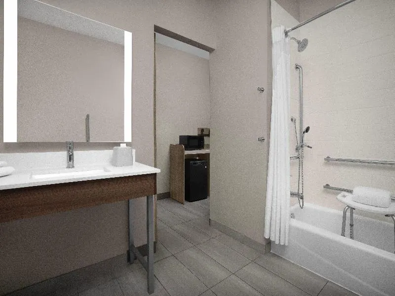 Holiday Inn Express & Suites Mccalla   Birmingham West - Image 1