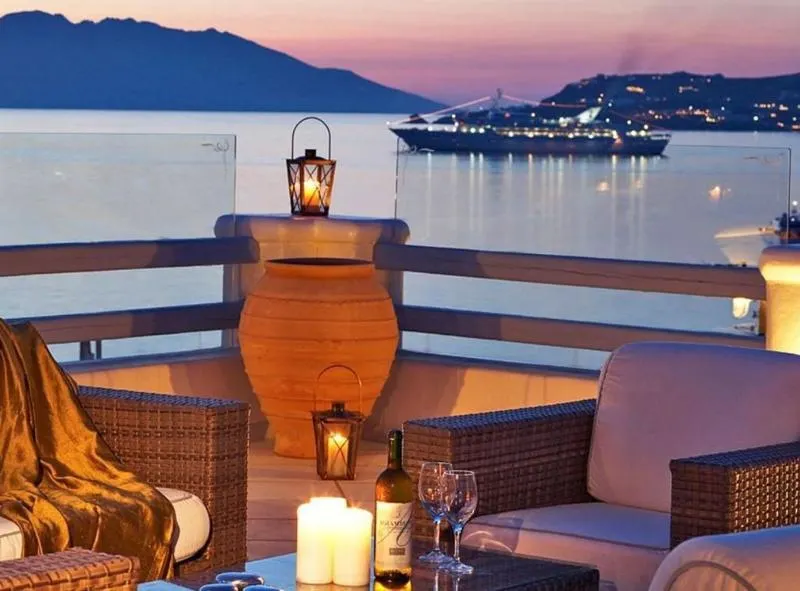 Grand Beach Hotel - Image 1