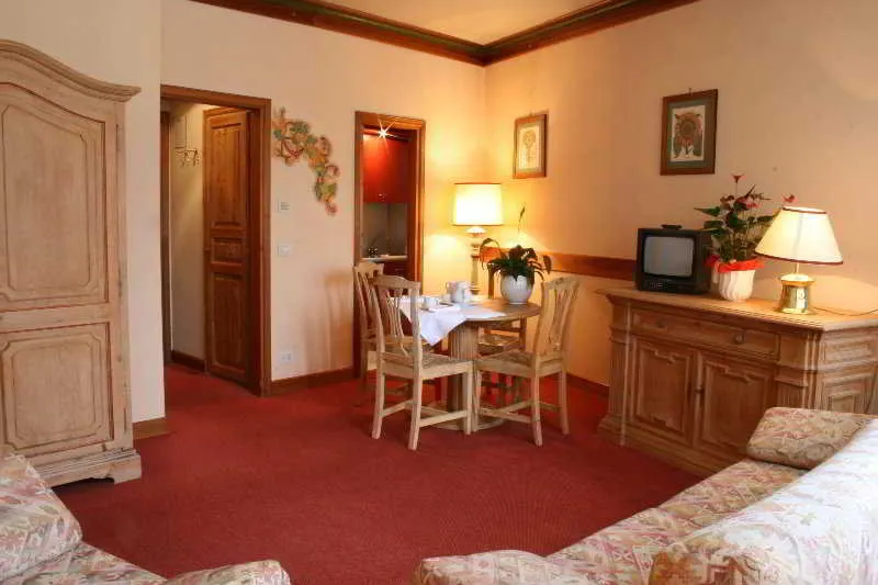 RTA Hotel Catturani - Image 1