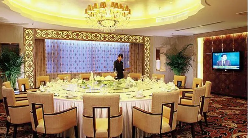 Xinjiang Plaza Guest Building - Image 1