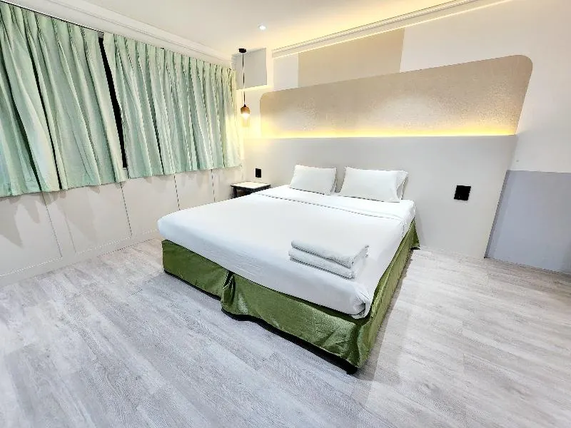 The Green Mansion - Image 1