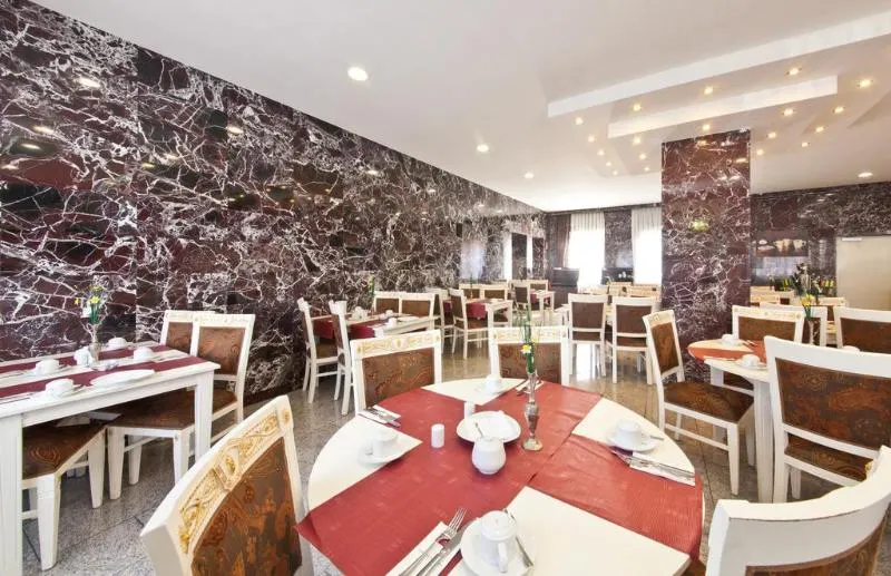 Hotel Excelsior Dortmund - Image 1