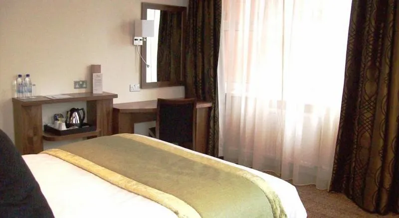 London Bloomsbury Square Hotel by IHG - Image 1