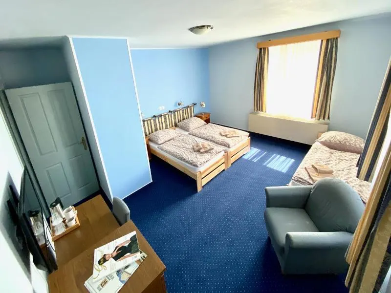 Hotel Rustikal - Image 1