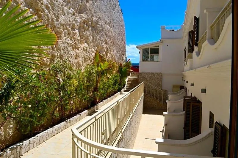 Hotel Incanto - Image 1