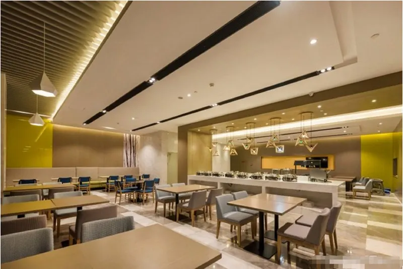 Vyluk Guangzhou Baiyun Airport International Hotel - Image 1