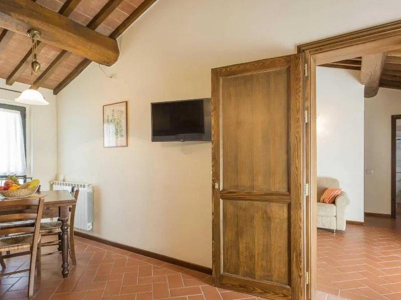 Lovely Farmhouse in Castelfiorentino with Garden - Image 1