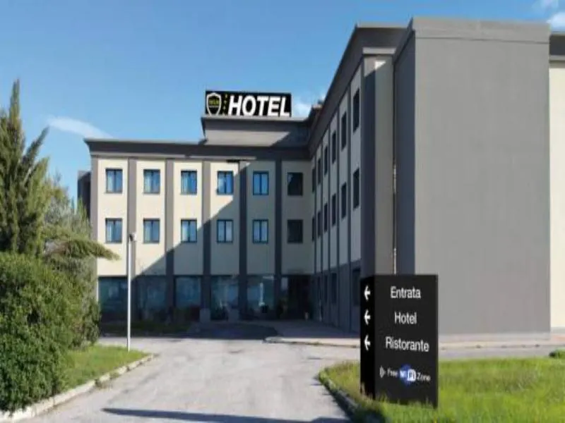 Tower Inn Pisa Valdera - Image 1