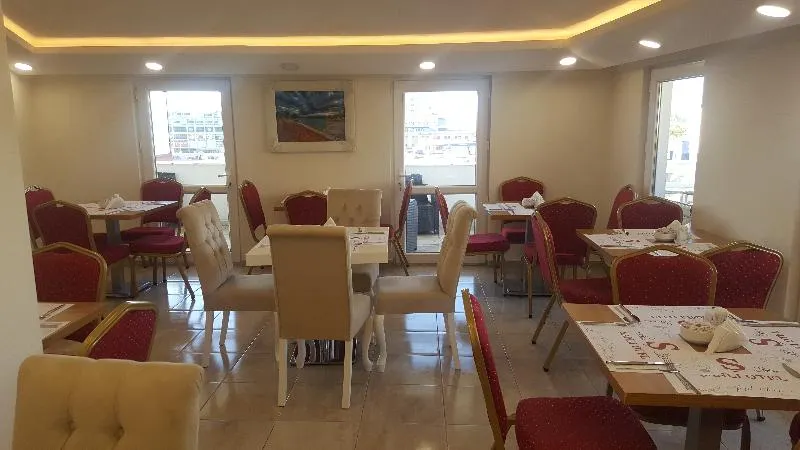 Sanli Hotel Blue - Image 1