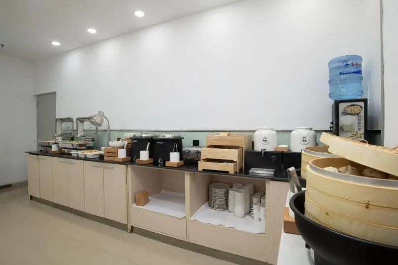 Hanting Express Beijing Jiuxianqiao - Image 1