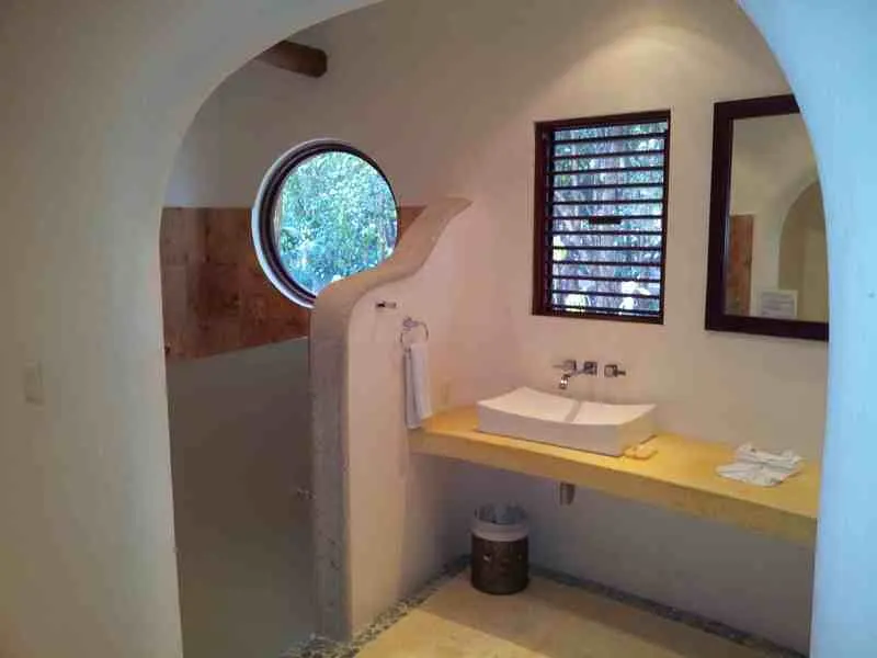 Hotel Okaan - Image 1