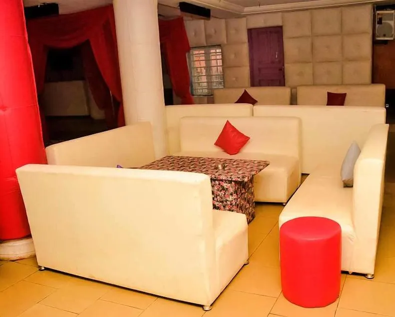 D'Island Hotel - Image 1