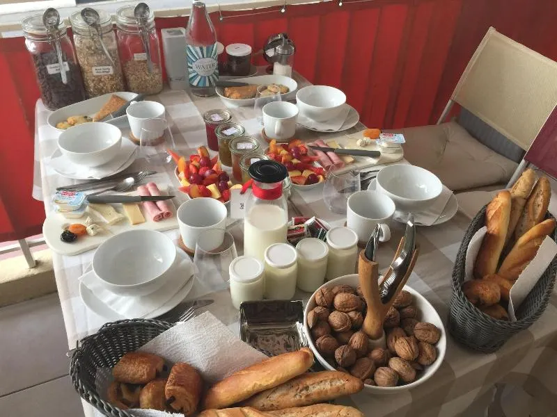 Cannes City B&B - Image 1