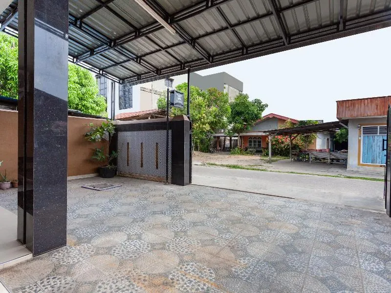 OYO Life 2923 Lavenia Kost 2 - Image 1