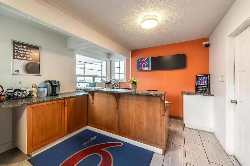 Skyline Motel - Image 1