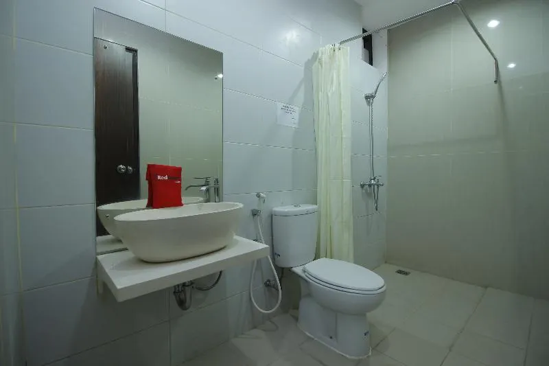 RedDoorz Plus @ TB Simatupang - Image 1