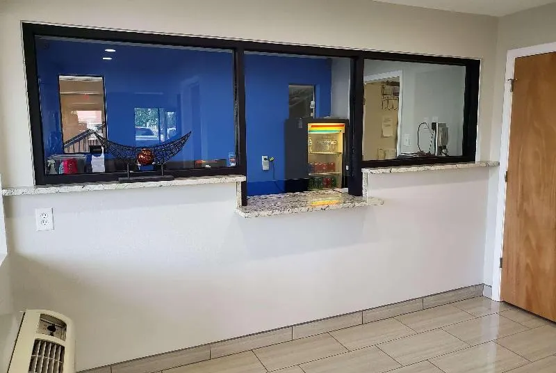 Travelodge by Wyndham Albuquerque West - Image 1