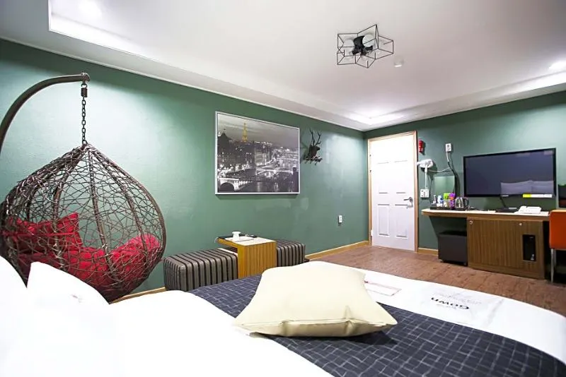 Chuncheon HOTEL Mong - Image 1