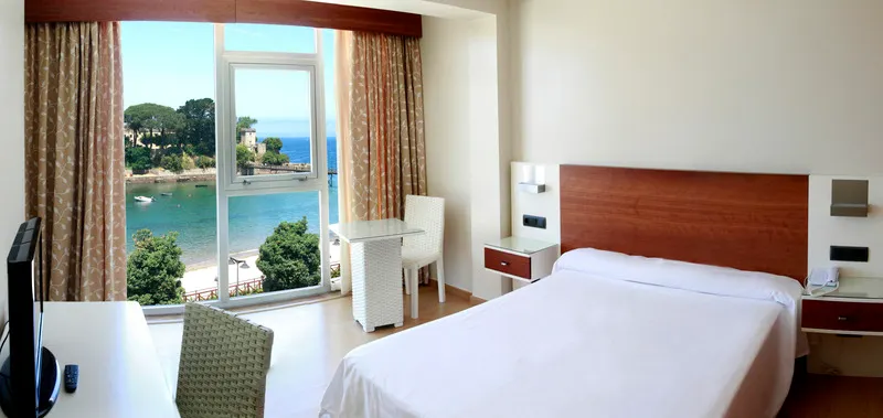 Porto Cobo - Image 1