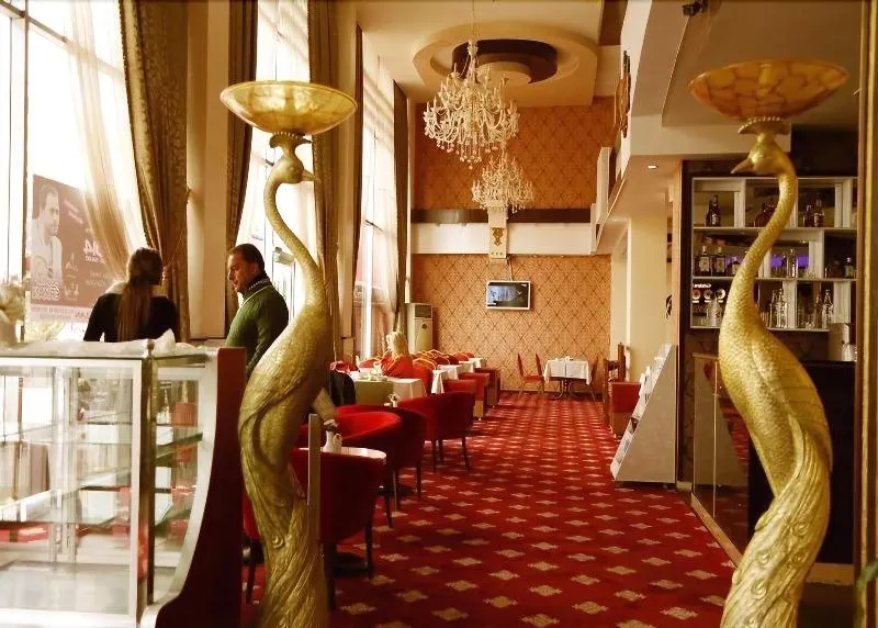 Hotel Golden King - Image 1