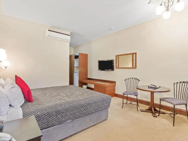 Heritage Country Motel - Image 1