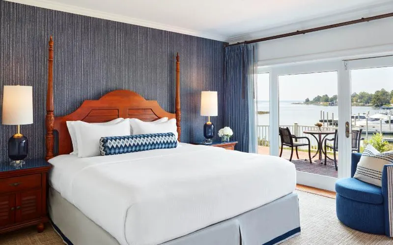 Tides Inn & Suites - Image 1