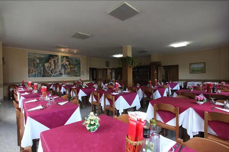 Albergo Regina - Image 1