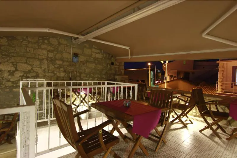 Aksam Sefasi Hotel - Image 1