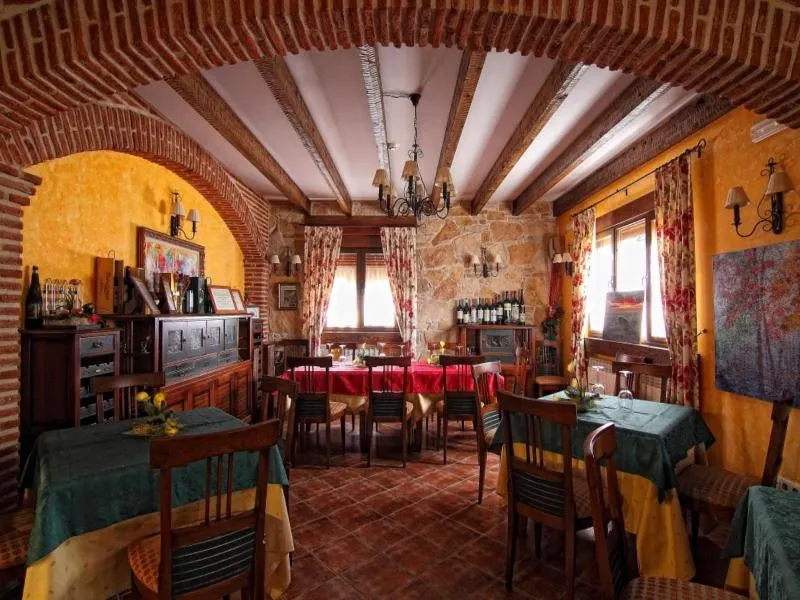 Centro de Turismo Rural La Galamperna - Image 1