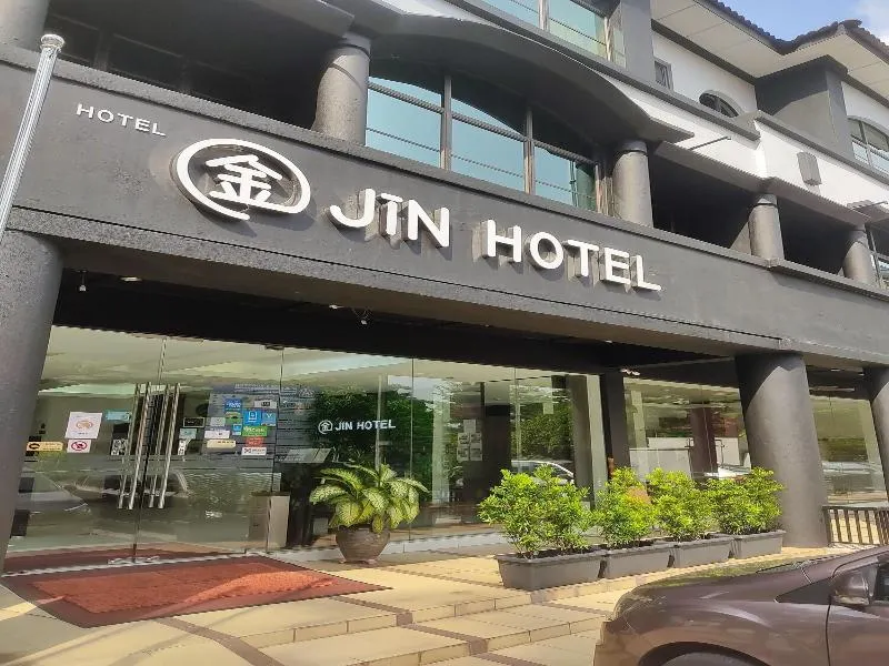 Hotel Golden View - Image 1