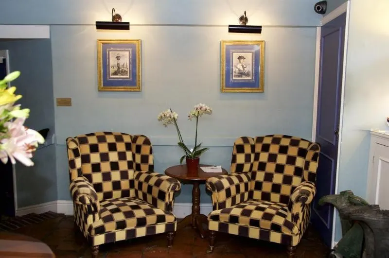 Deans Place Hotel - Image 1