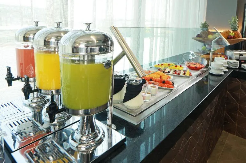 Holiday Inn Hotel And Suites Mexico Felipe Angeles - Image 1