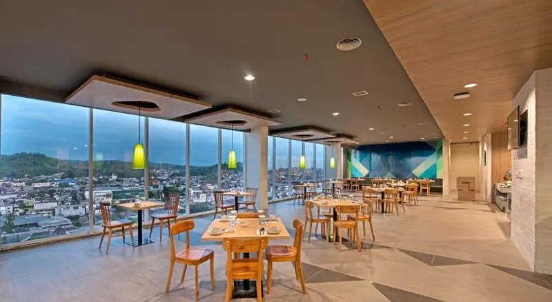 Whiz Prime Hotel Ahmad Yani Lampung - Image 1