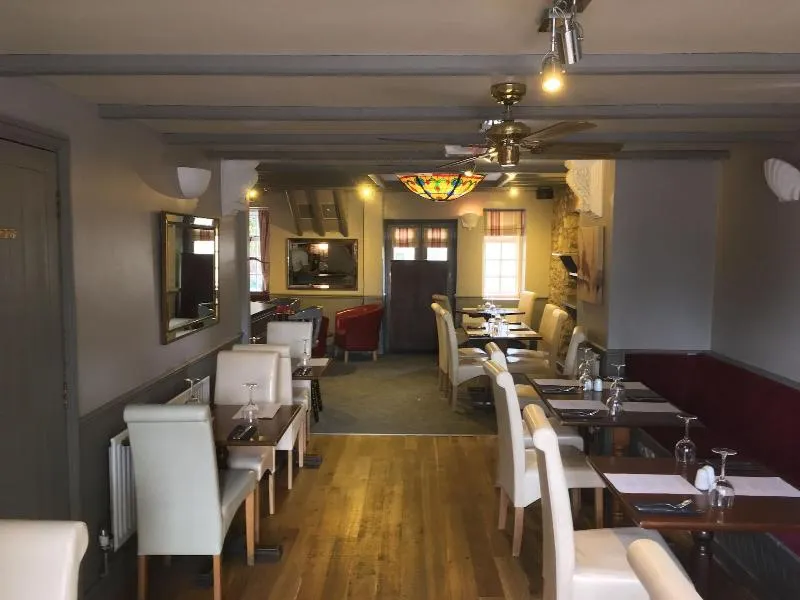 Queens Head - Image 1