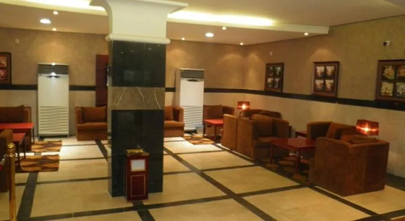 Almuhaidb Nadwaa Aparthotel - Image 1