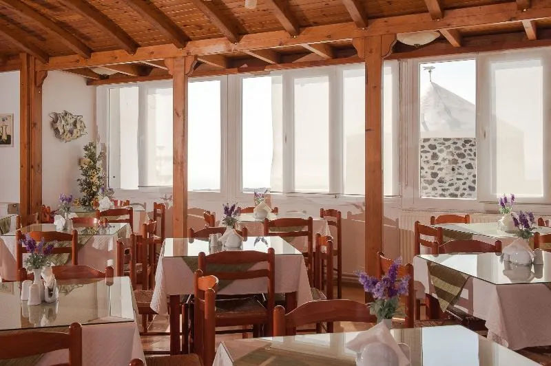 Milos Villas Hotel - Image 1