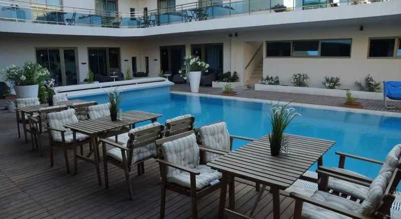 Best Western Plus Cesme Hotel - Image 1
