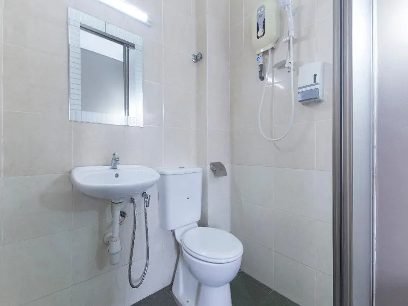 OYO 502 Midah Inn Puchong - Image 1