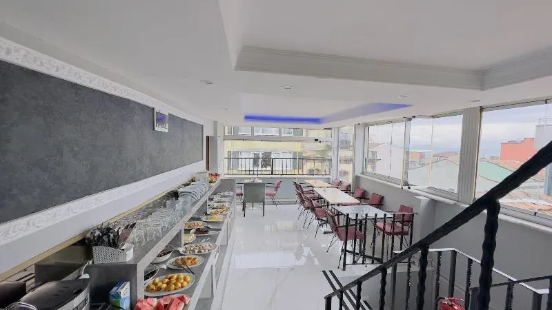 Mitra Downtown Hotel - Image 1