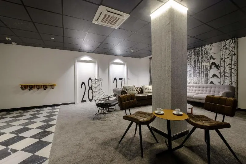 Cosmov Bilbao Hotel - Image 1