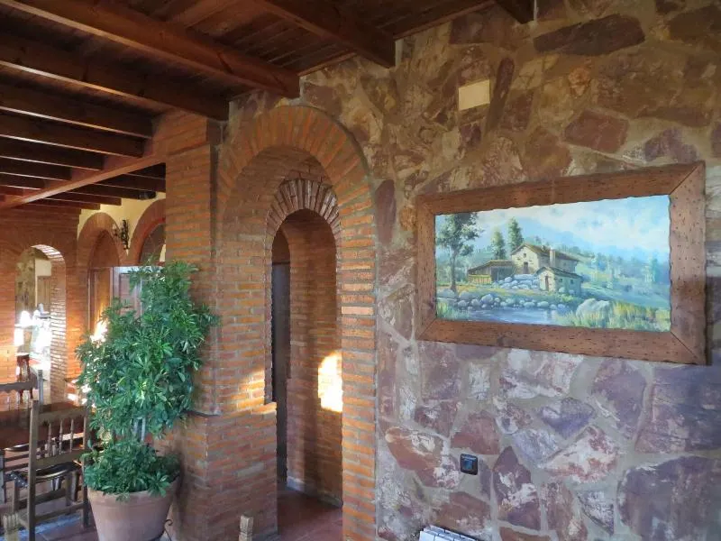 Hostal Restaurante Campo Abierto - Image 1