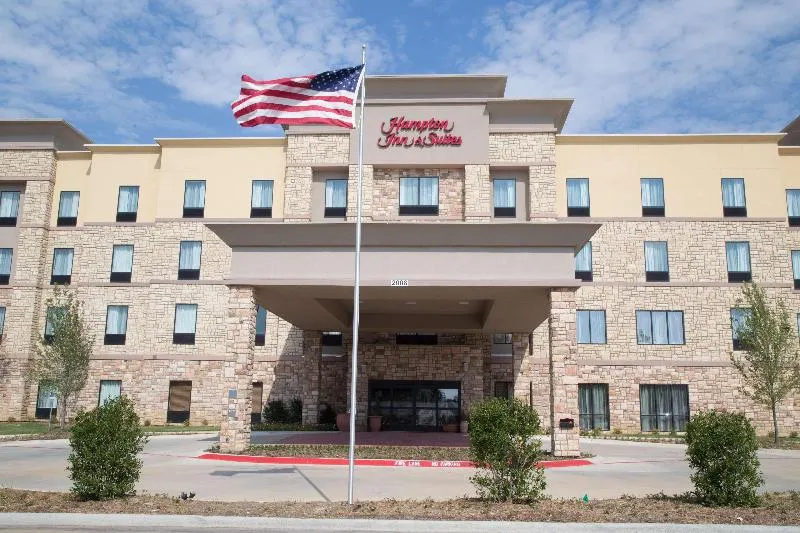 Hampton Inn and Suites McKinney TX - Image 1