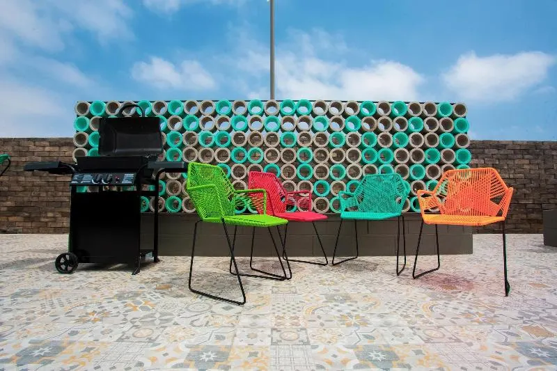 Eazy Centro by ULIV - Image 1